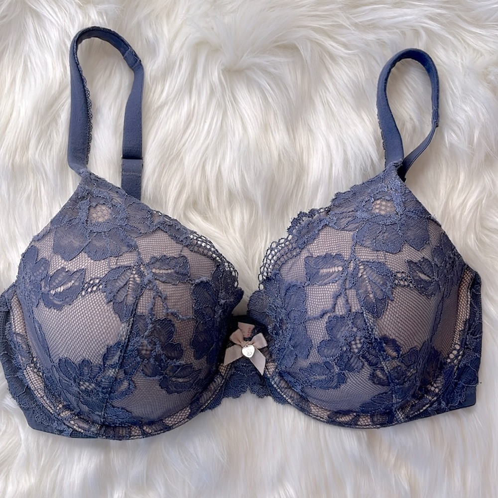 Victoria’s Secret Body by Victoria Lined Perfect Coverage Lace Periwinkl…